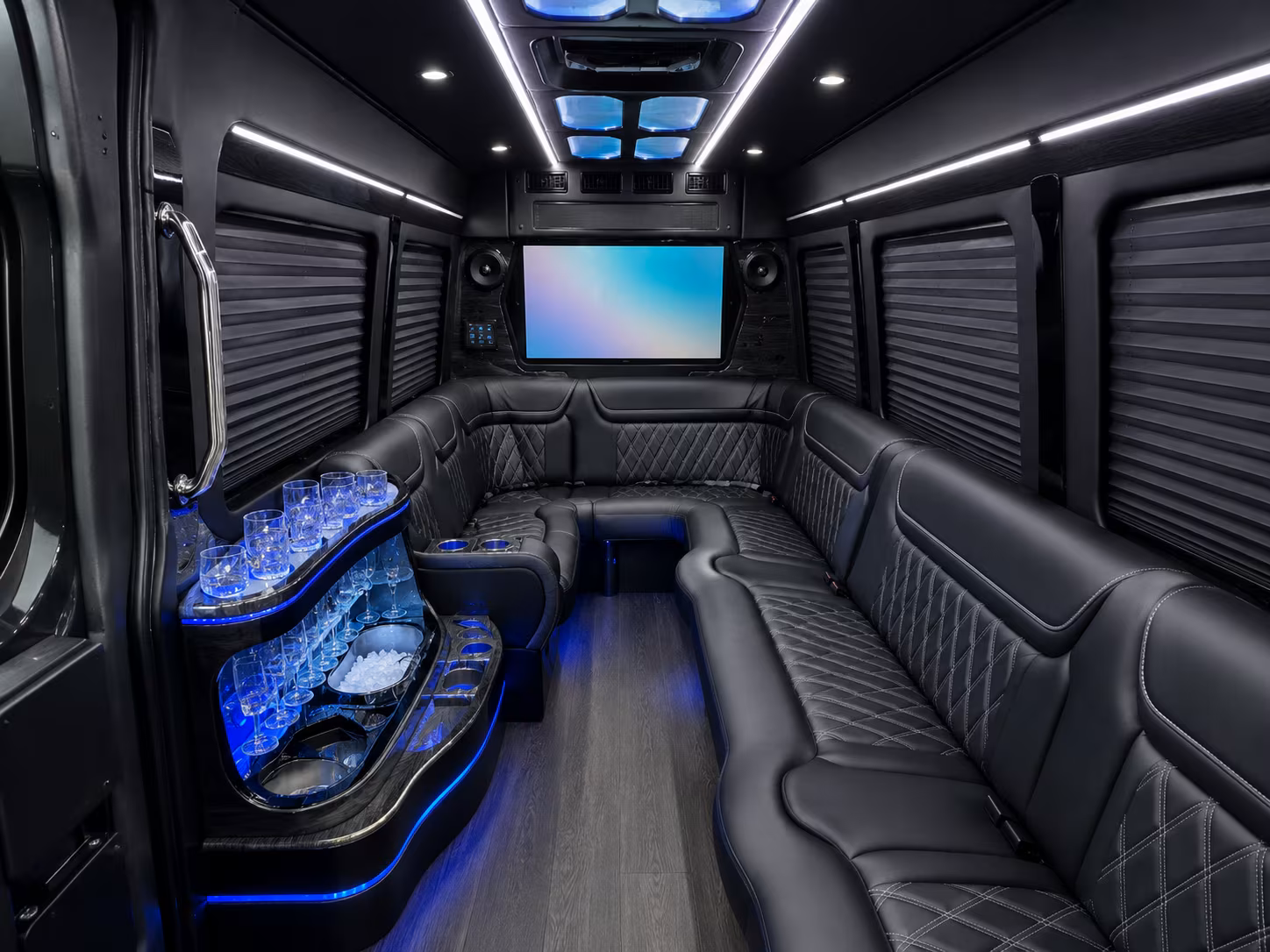 augusta 25 passenger party bus