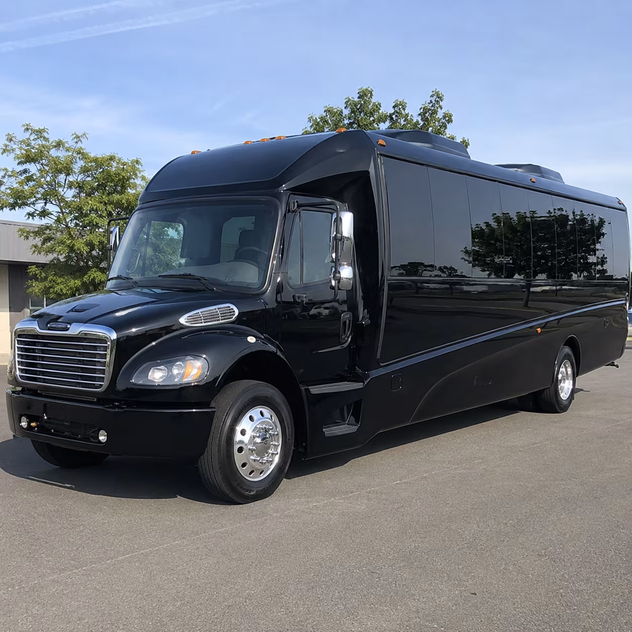 augusta 30 passenger minibus