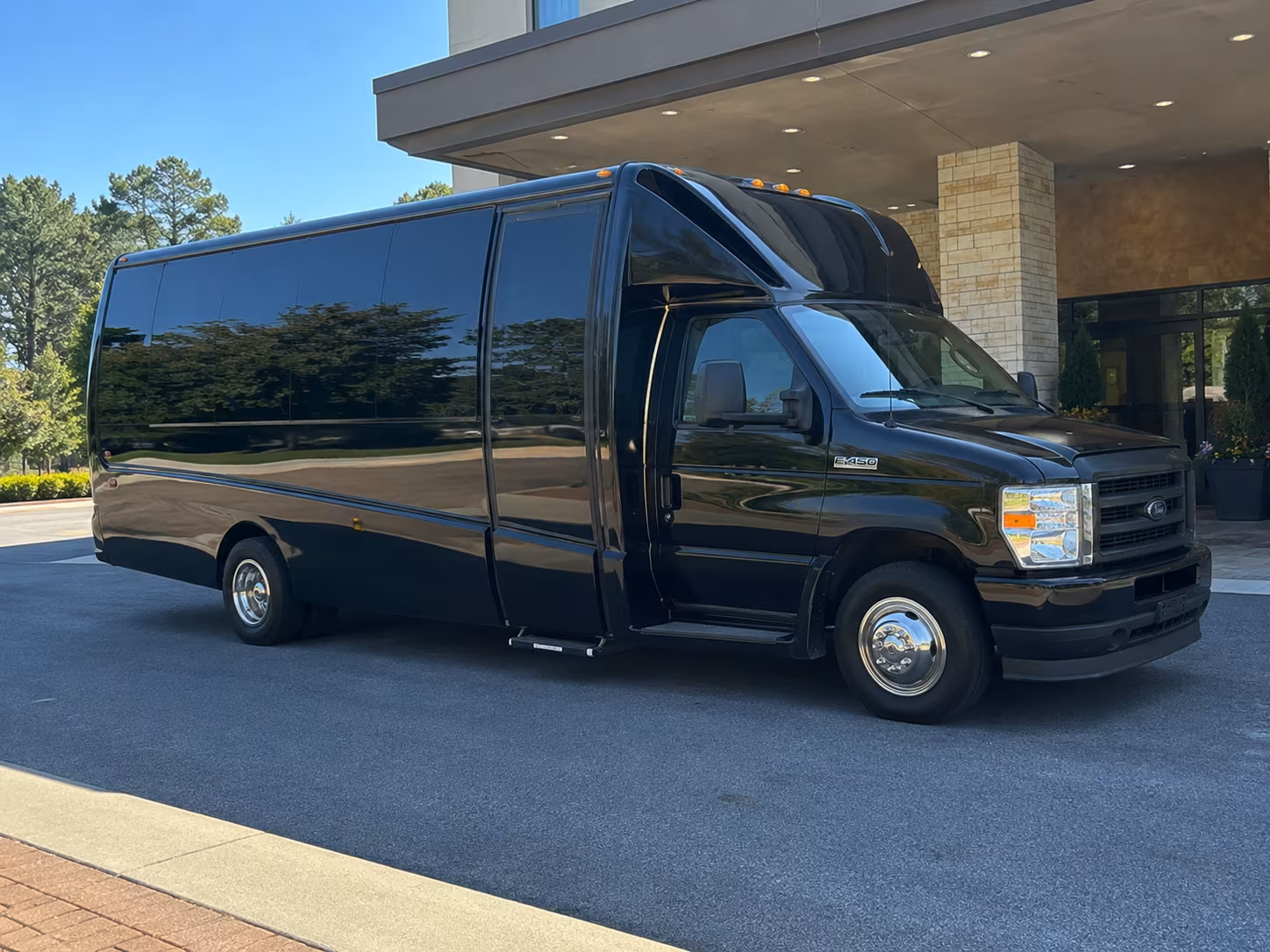 augusta concert bus rentals for large groups and corporate events