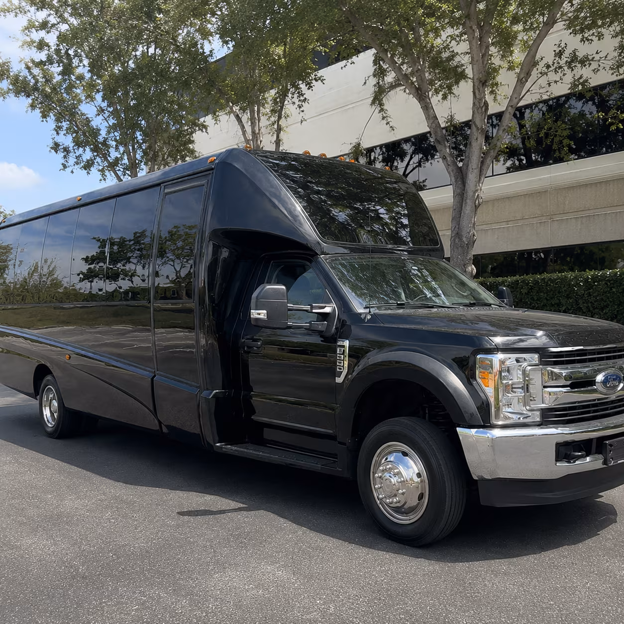 party buses for bachelorette wine tours around augusta
